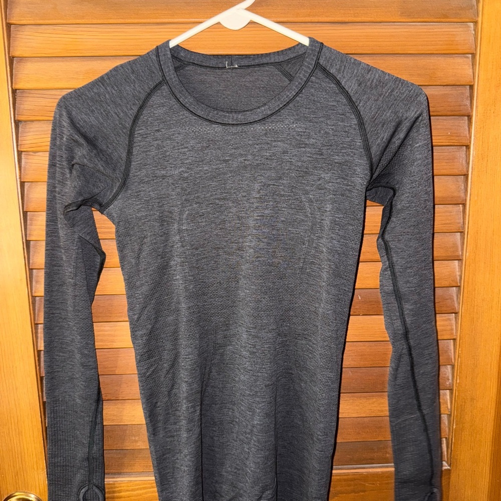 lululemon athletica Gray Long Sleeve Top
